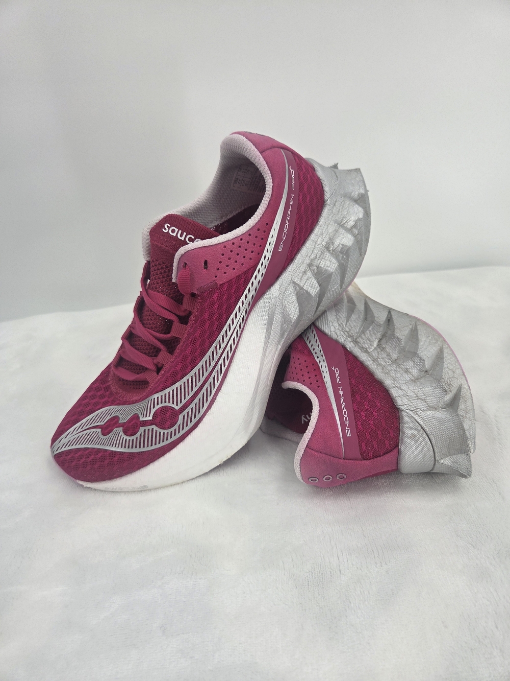Saucony Endorphin Pro 4 Women 7.5 Magenta Carbon Plate Running Shoes